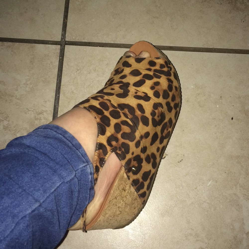 Bamboo cheetah print wedges